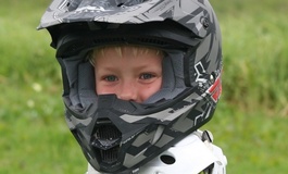 Mini Rider: Kinder sicher auf dem Motorrad mitnehmen