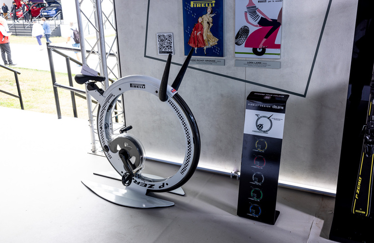 mid Goodwood - Der stylische Hometrainer, der aus einer Kooperation zwischen Pirelli und Ciclotte entstanden ist, war ebenfalls ausgestellt. Mike Neumann / mid