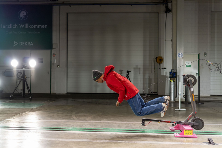 Kopfverletzungen bei Unfällen mit E-Scootern