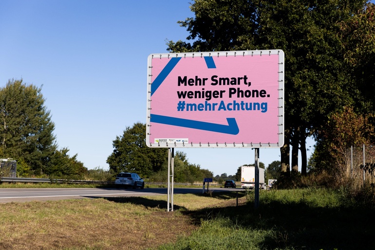 Aktion: Plakatmotive #mehrAchtung auf unseren Straßen