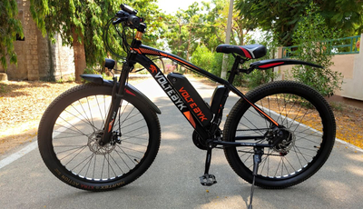 Fahrrad-Reparatur nach einem Unfall