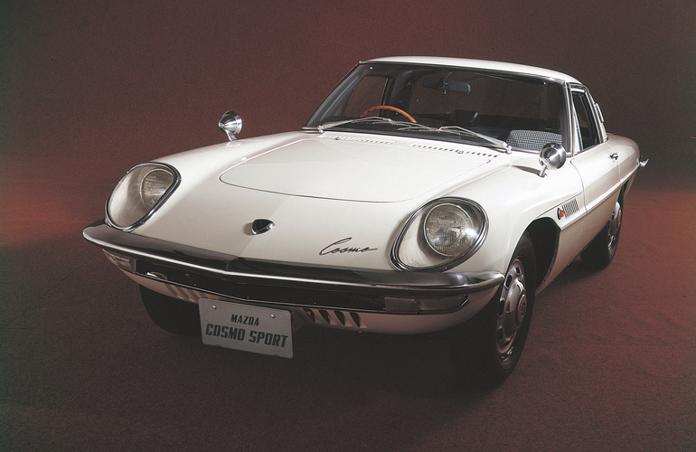mid Groß-Gerau - Das erste Fahrzeug, bei dem Mazda auf diesen besonderen Antrieb setzte, war der Mazda Cosmo Sport 110 S, der 1967 vorgestellt wurde. Mazda