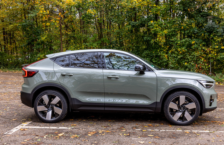 mid Groß-Gerau - Kompakt-SUV Ausmaße, 4.440 m lang / 1.873 m breit / 1.591 Meter hoch. Mike Neumann / mid