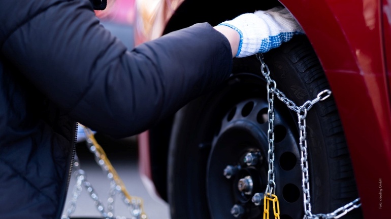 Mit Schneeketten sicher durch den Winter