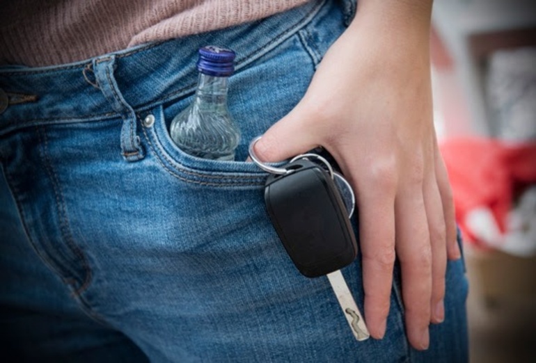 Alkohol im Blut, Hände weg vom Steuer