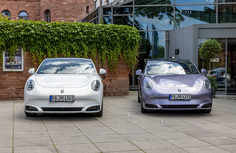 mid Mainz - Serienmäßig ist die Farbe Snow White erhältlich, der extravagante Farbton DreamScape Purple steht für einen Aufpreis von 790 Euro zur Verfügung. Mike Neumann / mid