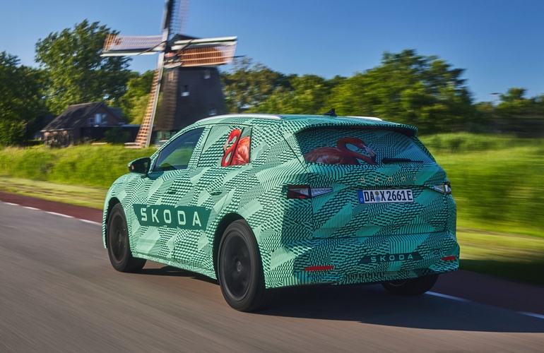 mid Groß-Gerau - Für das voll elektrische Kompakt-SUV versprechen die Tschechen eine Reichweite von bis zu über 560 Kilometern. Skoda Auto Deutschland GmbH