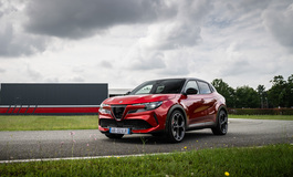 Alfa Romeo elektrifiziert den Junior Veloce