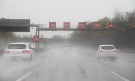 Sicheres Fahren bei Extremwetter im Sommer