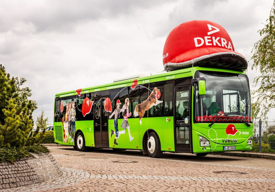 ''Kinderkappen-Bus'' im Einsatz