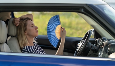Hitzefalle Auto: So behält man einen kühlen Kopf