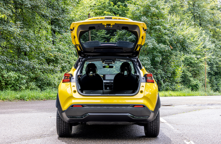 mid Groß-Gerau - Bis zu 1.237 Liter lassen sich mit umgeklappter Rückbank verstauen. Mike Neumann / mid