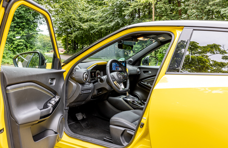 mid Groß-Gerau - Gelbe Kontrastfarben finden sich auch im Innenraum. Mike Neumann / mid