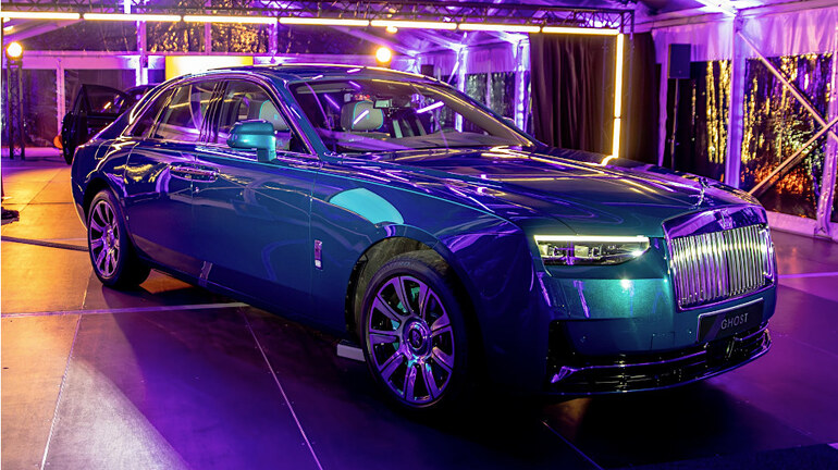 Eleganz in historischer Kulisse: Der neue Rolls-Royce Ghost Series II feiert Deutschlandpremiere im  Eleganz in historischer Kulisse: Der neue Rolls-Royce Ghost Series II feiert Deutschlandpremiere im