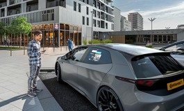 Continental zeigt Window Projection - Seitenfenster als digitale Pinnwand