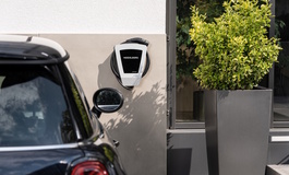 Energiekostenvergleich von Pkw - E-Autos halb so teuer wie Benziner