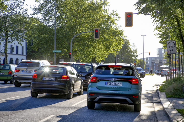 Pkw-Marktprognose 2025 - E-Autos wachsen um 75 Prozent