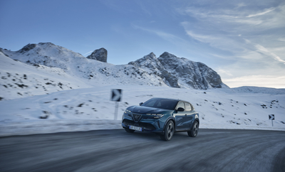 Alfa Romeo Junior Ibrida Q4  - Allrad mit 48 Volt