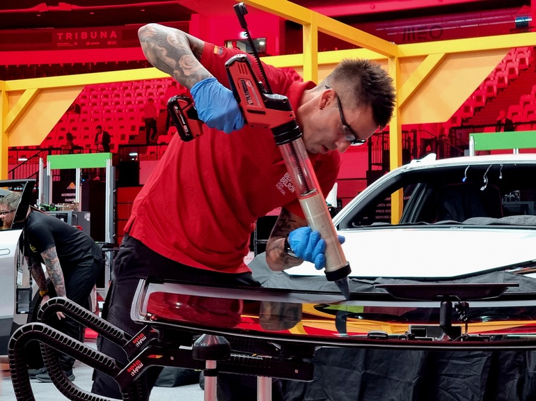 Berufseinstieg in der Autobranche - Carglass bester Arbeitgeber Berufseinstieg in der Autobranche - Carglass bester Arbeitgeber