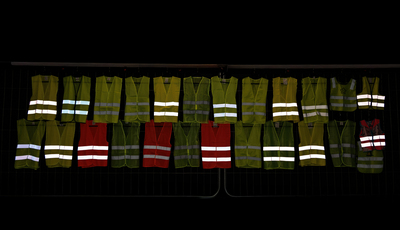 ADAC Warnwesten-Test 2025 - Viele Online-Versager