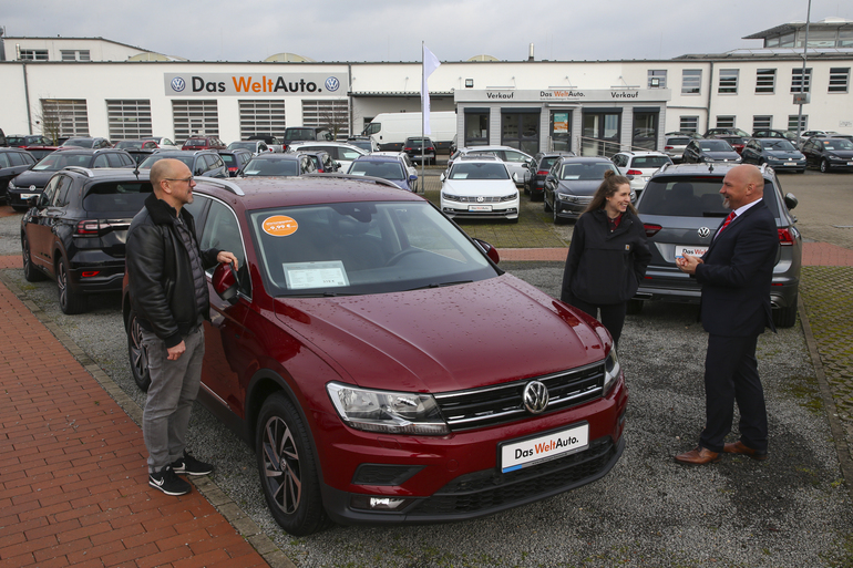 Gebrauchtwagenmarkt   - Corona-Spätfolgen lassen Preise steigen