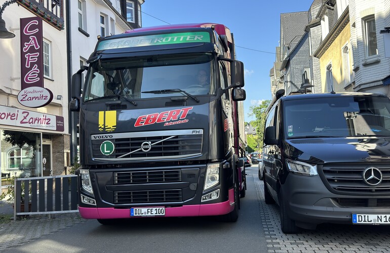 Mit einem Lkw kann es schon mal eng werden Foto: SP-X/Benjamin Bessinger