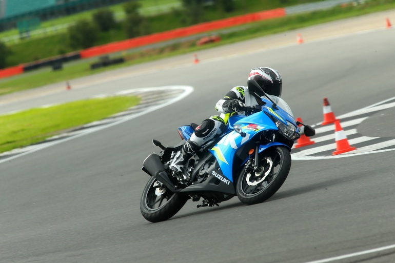 Nordschleife Touristenfahrt - Letzte Runde für Biker Nordschleife Touristenfahrt - Letzte Runde für Biker
