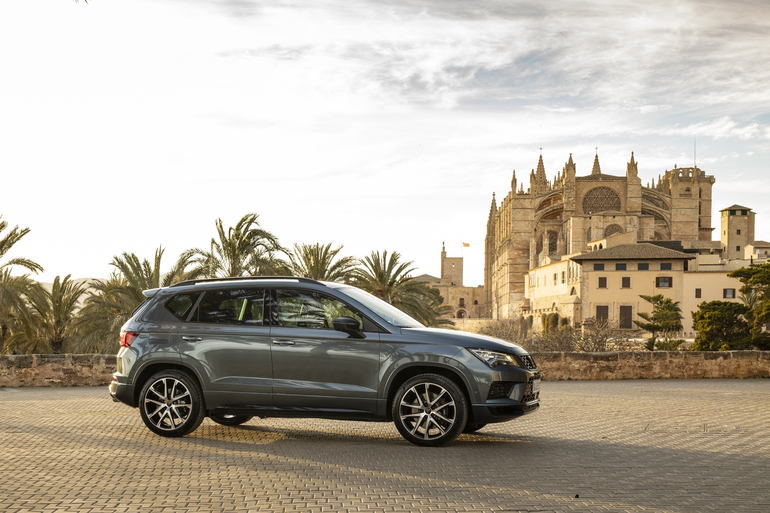 Umfrage zu Mietwagen im Urlaub - Deutsche im Sparmodus Umfrage zu Mietwagen im Urlaub - Deutsche im Sparmodus