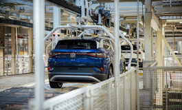 Pkw-Markt im Februar: Weiter im Minus  - Tesla stürzt ab