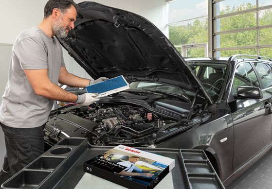 Ratgeber: Heuschnupfen am Steuer  - Fenster zu, Jacke aus