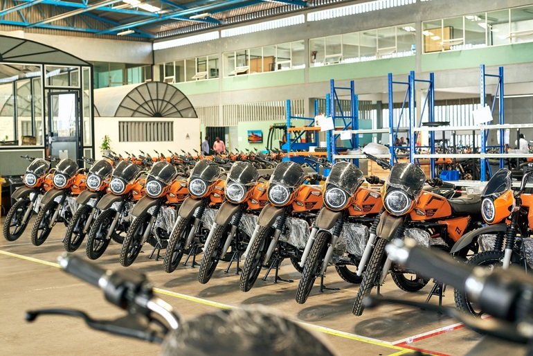 Afrikas Elektro-Revolution - Zwischen Aufbruch und neuen Abhängigkeiten