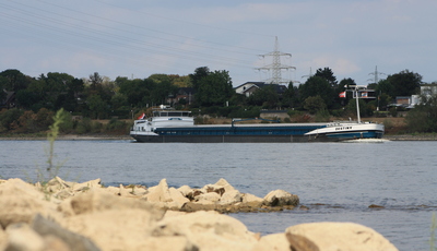 Güterverkehr per Binnenschiff - Dümpeln auf Tiefstand
