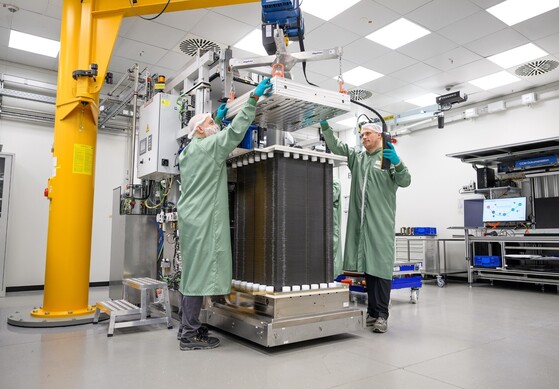 Bosch setzt auf Wasserstoff   - Neue Stacks 