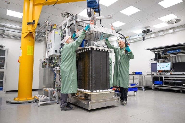 Bosch setzt auf Wasserstoff   - Neue Stacks  Bosch setzt auf Wasserstoff   - Neue Stacks