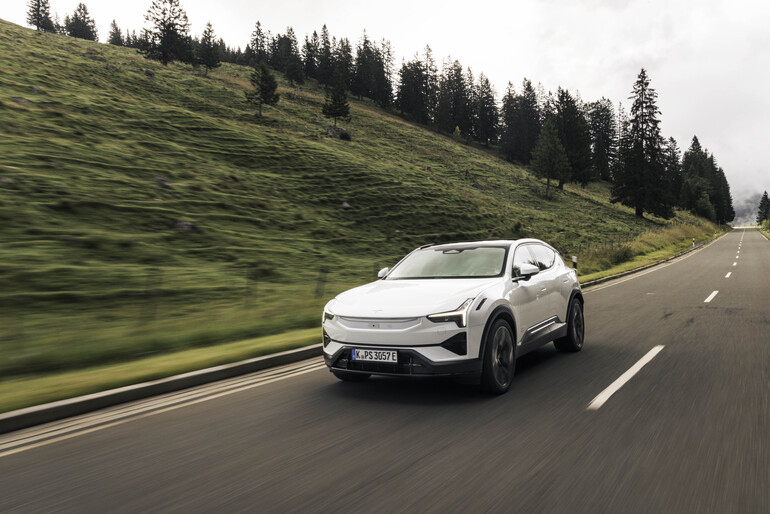 Euro-NCAP-Crashtest  - Polestar schützt die Kinder   Euro-NCAP-Crashtest  - Polestar schützt die Kinder